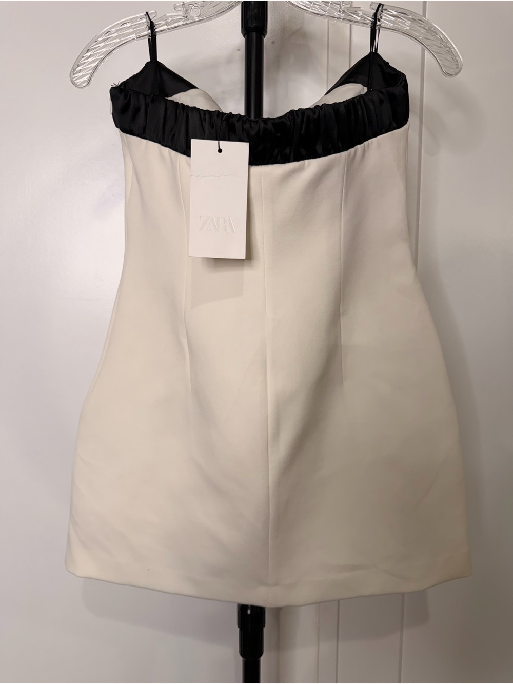 Zara White Strapless Mini Skirt with Black Bow Tie Detail - Picture 8 of 10